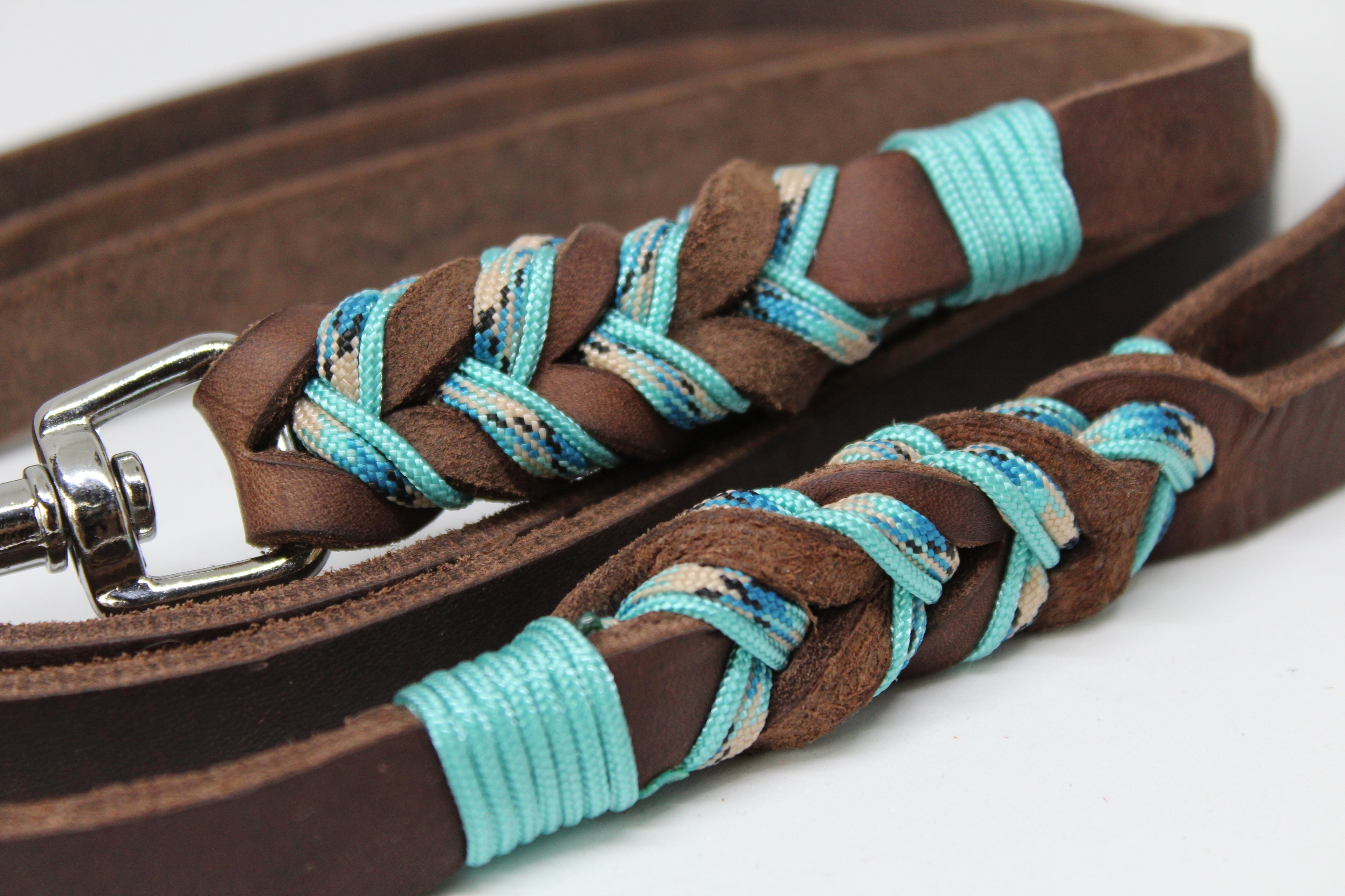 Laisse en cuir tressé